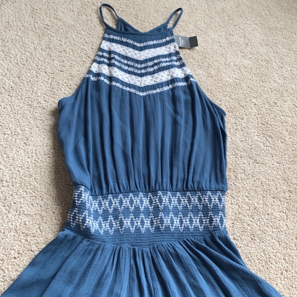 NWT Abercrombie Crochet Romper - Blue and White - Size Medium - Picture 3 of 7